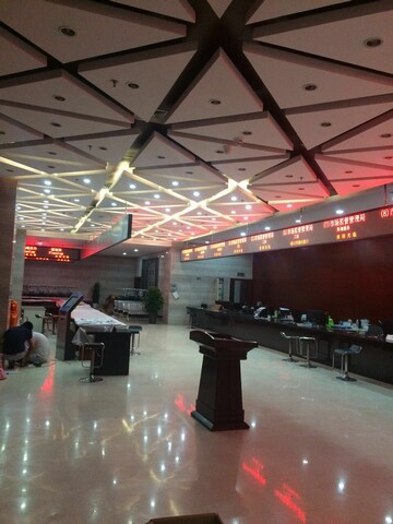 1568273974119727.jpg 徐州市經(jīng)濟開發(fā)區(qū)政務(wù)中心叫號系統(tǒng)1.jpg